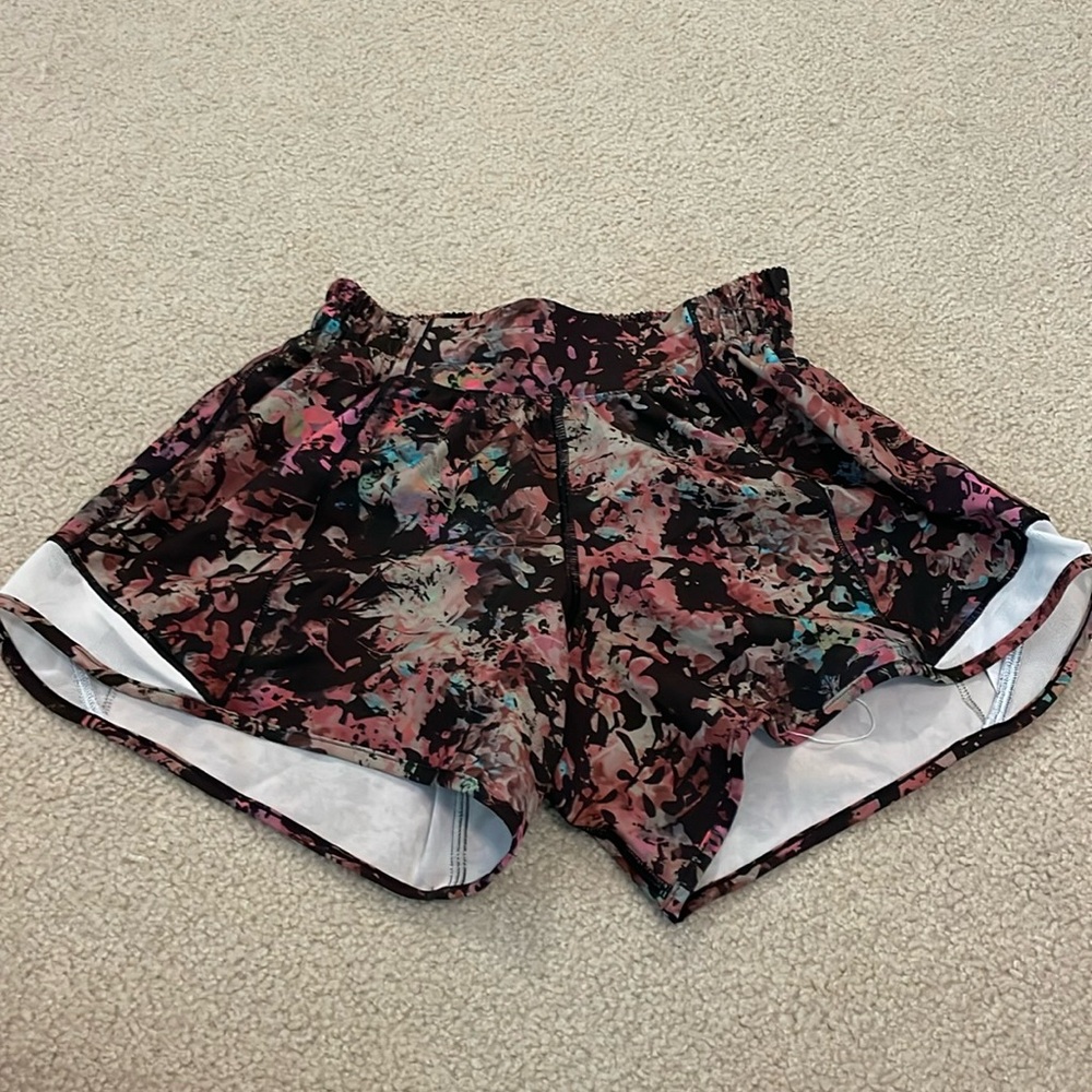 lululemon hotty hot shorts